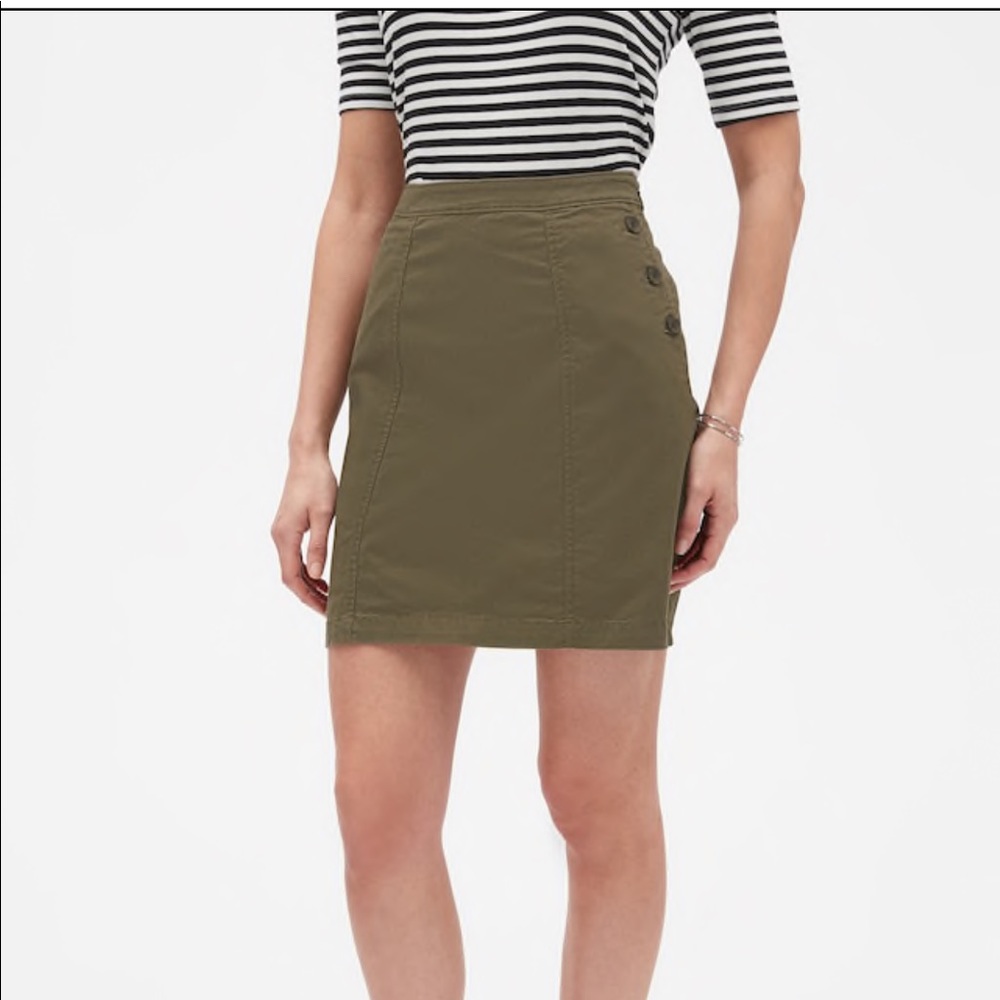 Button Pocket Chino A-Line Skirt